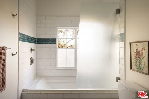$1,950,000 | 3409 Winslow Drive, Los Angeles, CA 90026