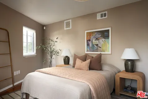 $1,950,000 | 3409 Winslow Drive, Los Angeles, CA 90026