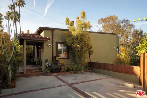 $1,950,000 | 3409 Winslow Drive, Los Angeles, CA 90026