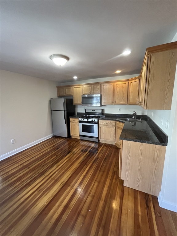 16 Gates Street, Unit 2 Boston, MA 02127 - Photo 2 of 19