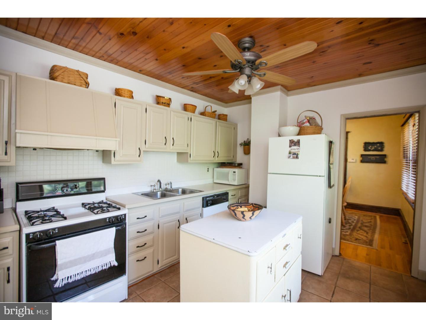 19 Naylor Avenue Clementon, NJ 08021 - Photo 7 of 24 Gallery Image 7