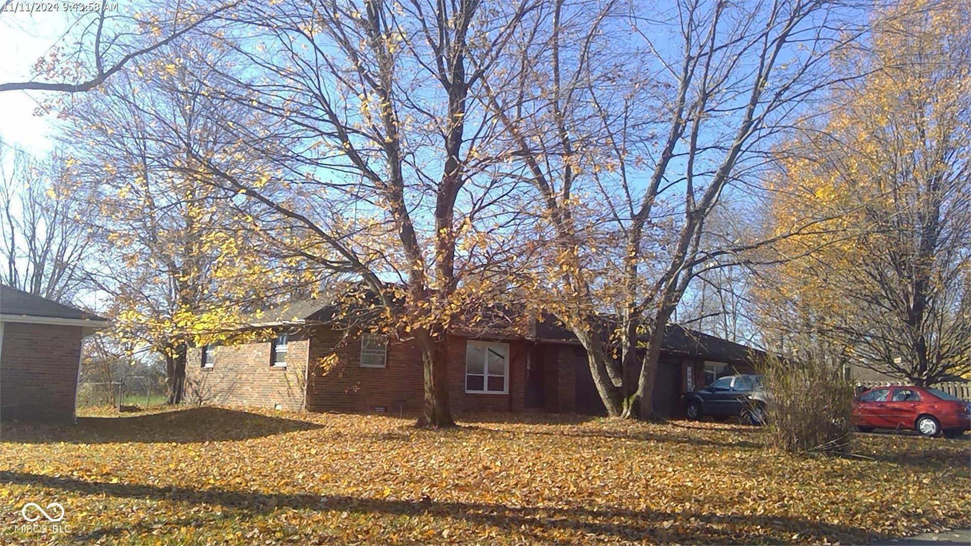 111 Darin Court Anderson, IN 46012 - Photo 2 of 10