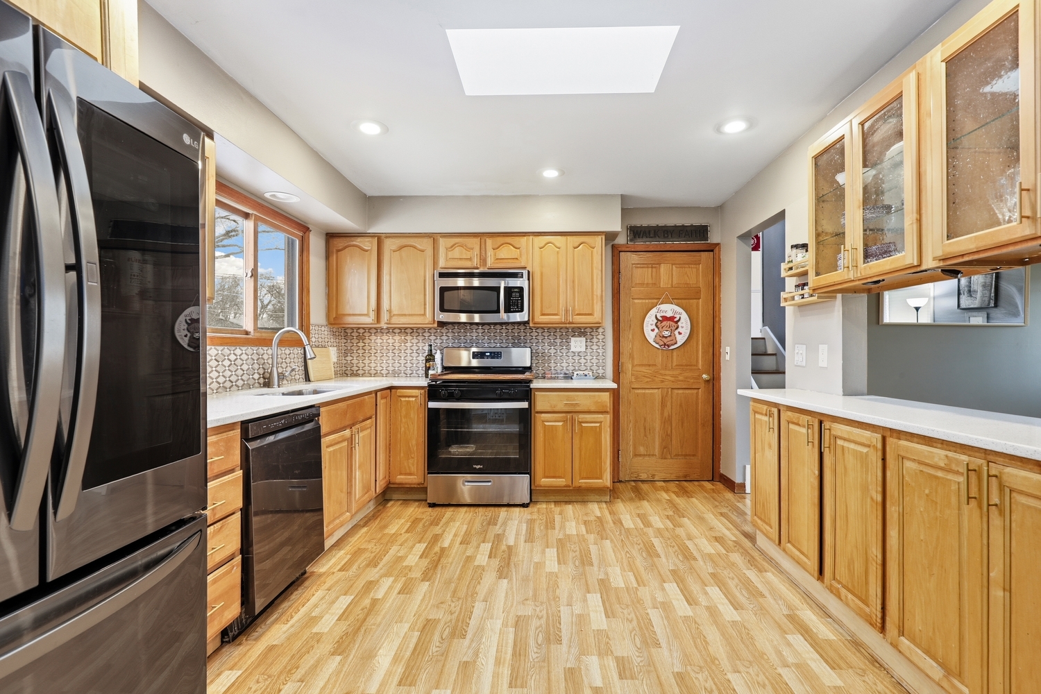 26W524 Jewell Road Winfield, IL 60190 - Photo 7 of 24