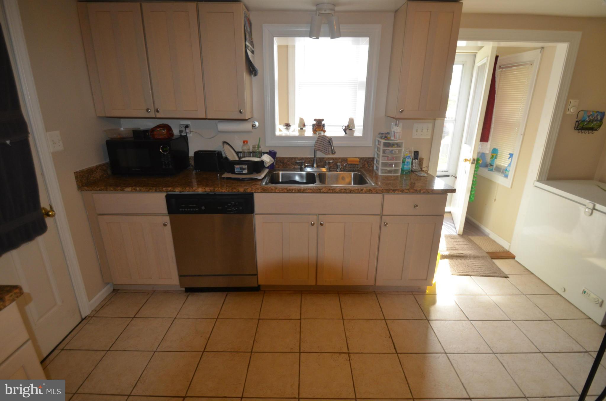 287 Paradise Road Aberdeen, MD 21001 - Photo 7 of 21 Kitchen
