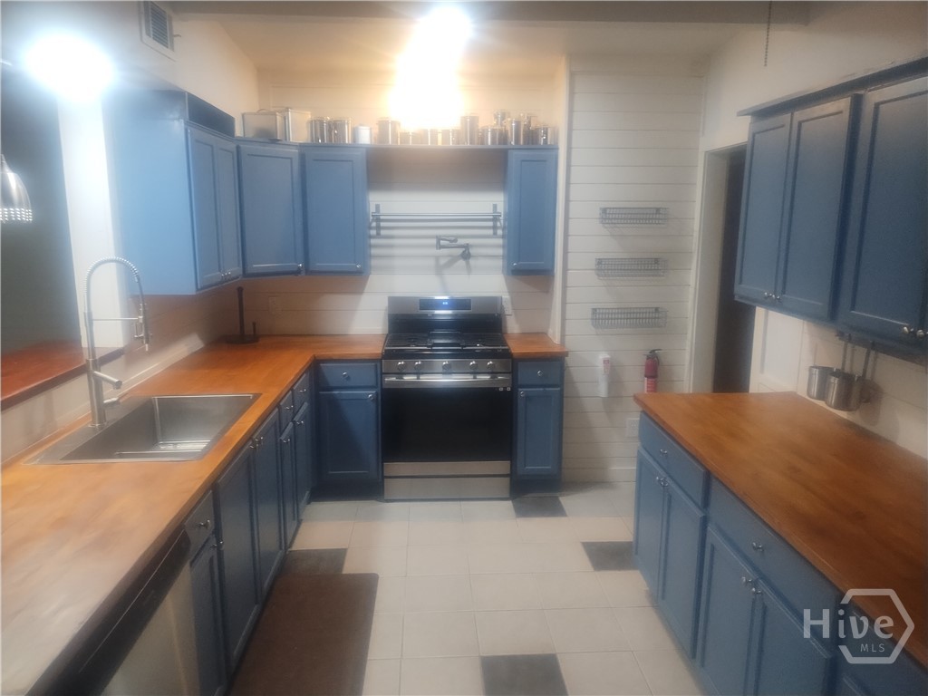 124 Inca Road Savannah, GA 31406 - Photo 11 of 28