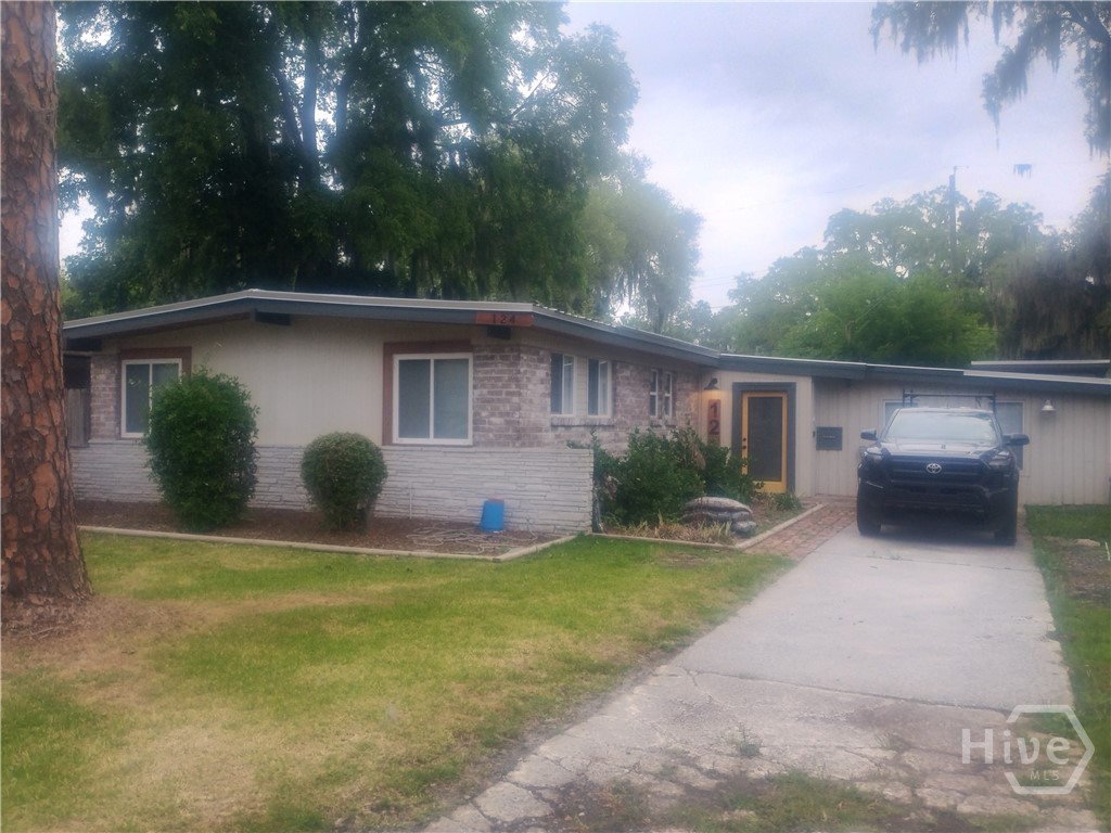 124 Inca Road Savannah, GA 31406 - Photo 2 of 28