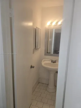 $1,800 | 1400 Jefferson Drive, Unit 1400E, Homestead, FL 33034