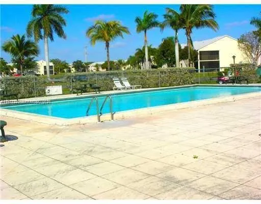 $1,800 | 1400 Jefferson Drive, Unit 1400E, Homestead, FL 33034
