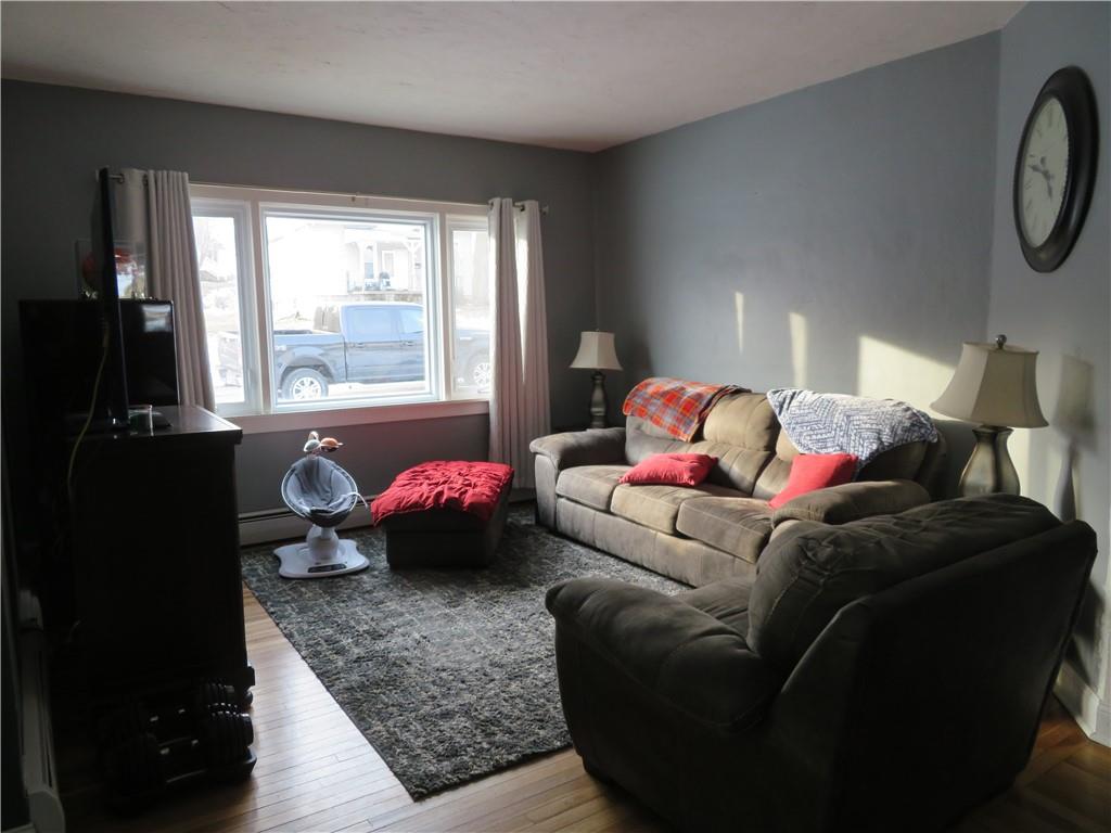 209 North Walnut Street Alexandria, IN 46001 - Photo 3 of 9