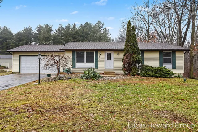 $275,000 | 12271 15 1/2 Mile Road, Marshall, MI 49068