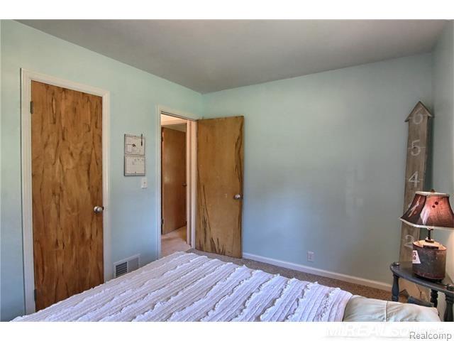 1769 West Avon Road Rochester Hills, MI 48309 - Photo 13 of 26