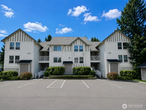 $380,000 | 4421 249th Terrace Southeast, Sammamish, WA 98029