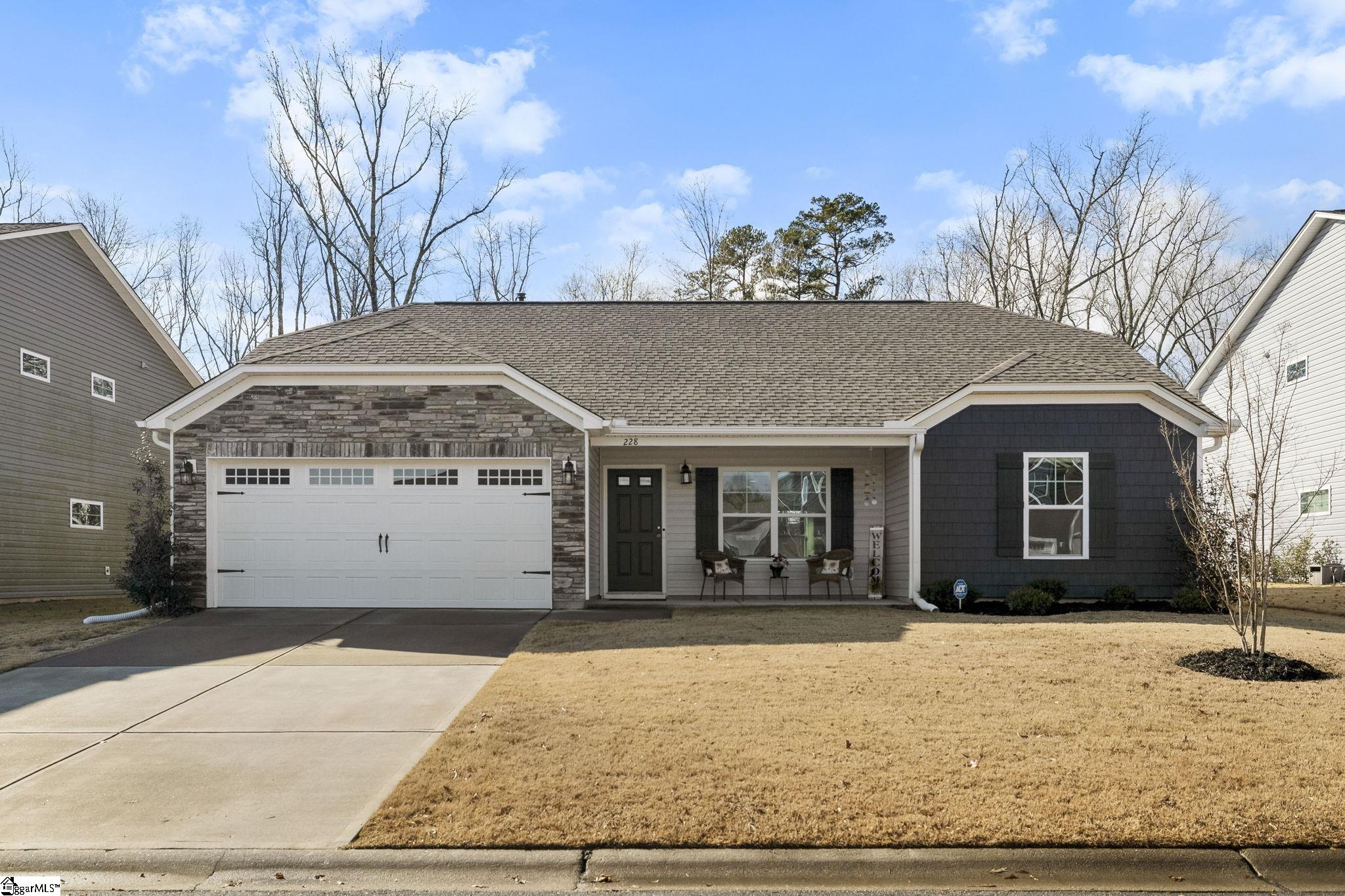 228 Icebow Road Fountain Inn, SC 29644 - Photo 1 of 30