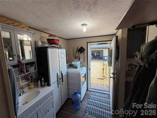 $1,125,000 | 1012 Gregory Drive, Hamptonville, NC 27020