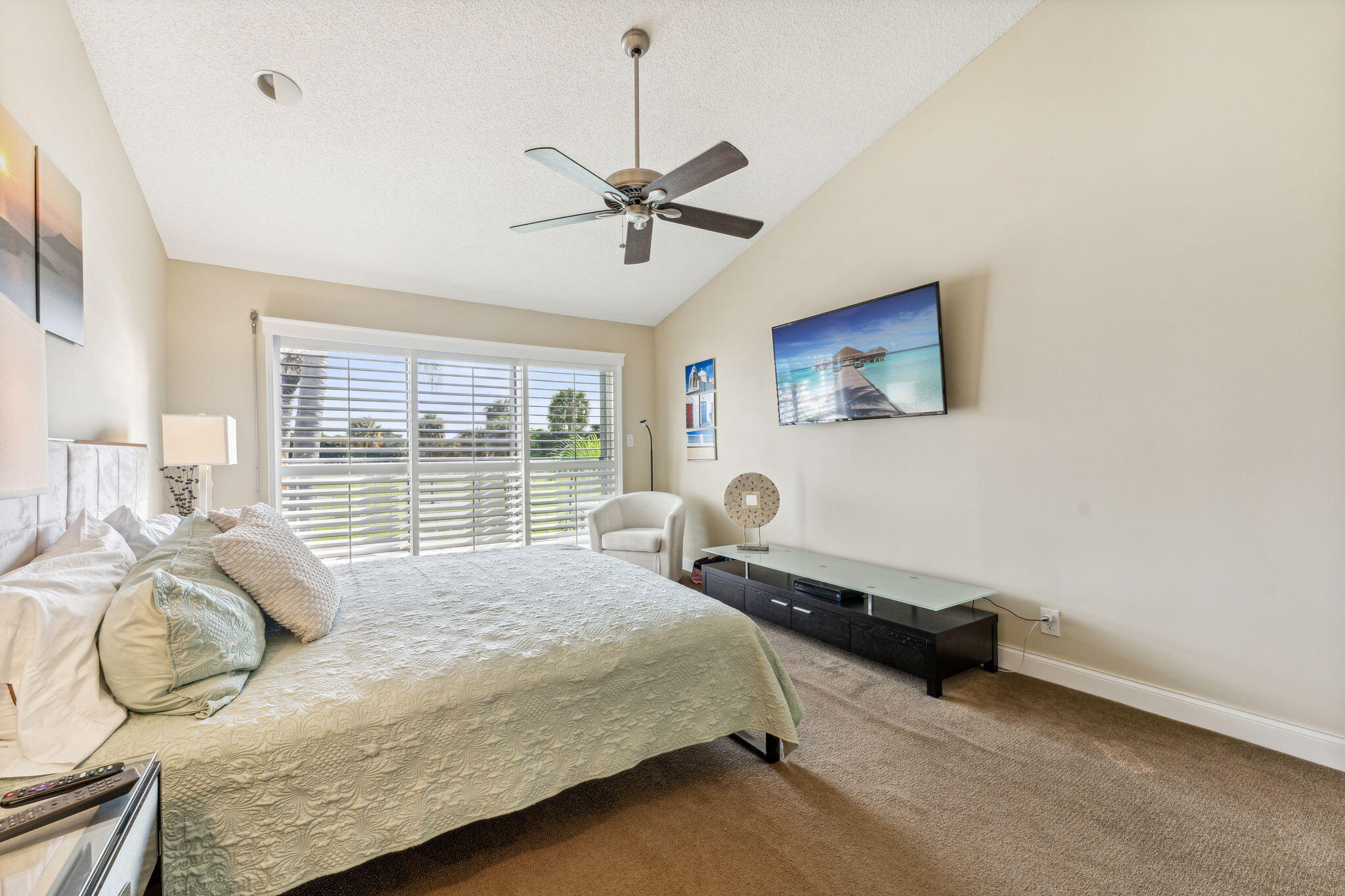 17094 Boca Club Boulevard, Unit 1 Boca Raton, FL 33487 - Photo 18 of 38 Primary Bedroom