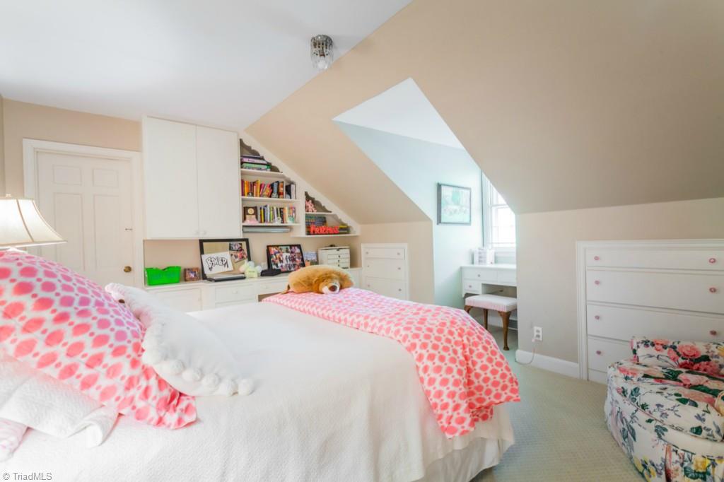 816 Dover Road Greensboro, NC 27408 - Photo 22 of 26 Gallery Image 22