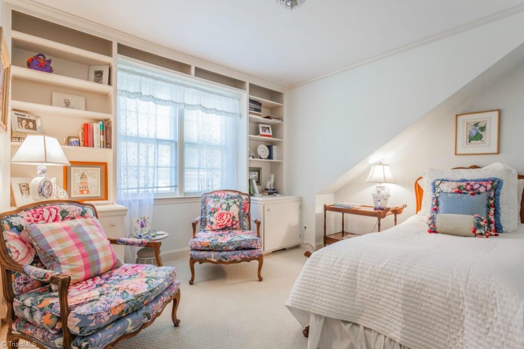 816 Dover Road Greensboro, NC 27408 - Photo 23 of 26 Gallery Image 23
