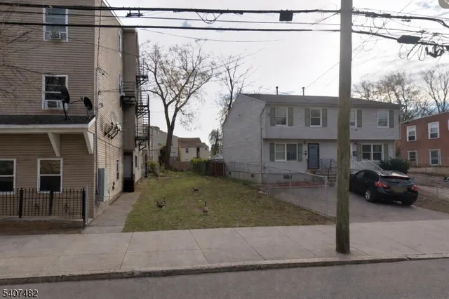 $285,000 | 128 North Main Street, Paterson, NJ 07522