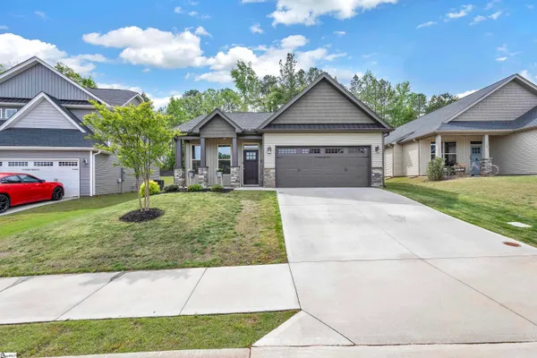 $299,000 | 122 River Trace Loop, Simpsonville, SC 29680