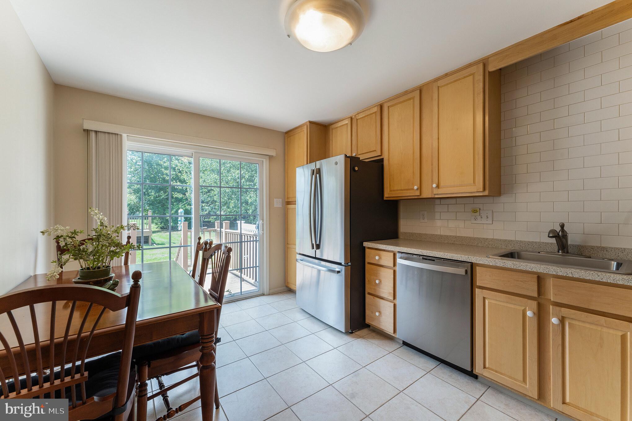 45 Simons Way Huntingdon Valley, PA 19006 - Photo 4 of 30