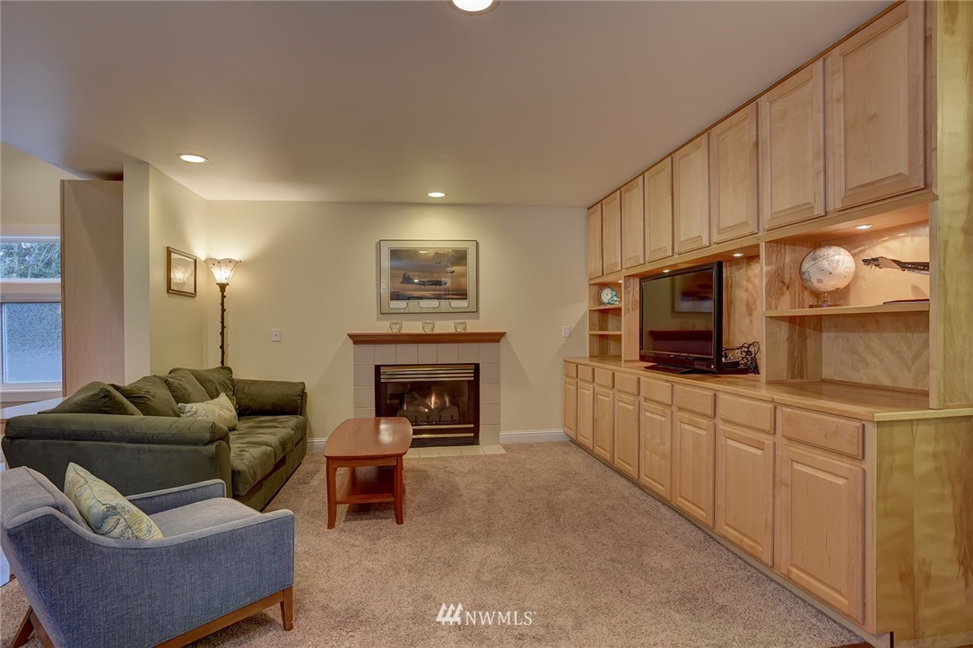 20020 Hoved Road Poulsbo, WA 98370 - Photo 8 of 23 Gallery Image 8