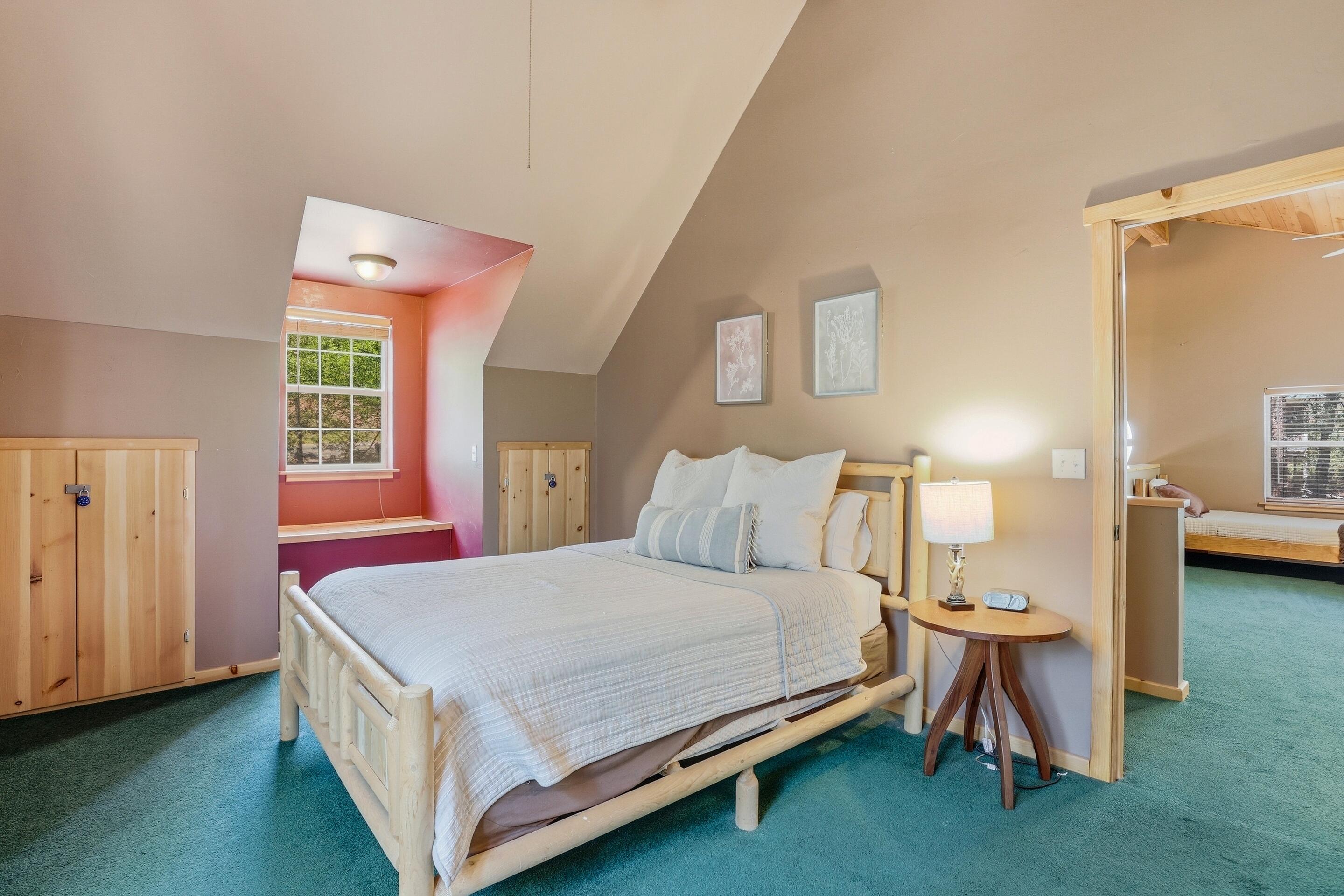 6322 Sharyn Road Pine, AZ 85544 - Photo 25 of 37 a bedroom with a bed and a table in it