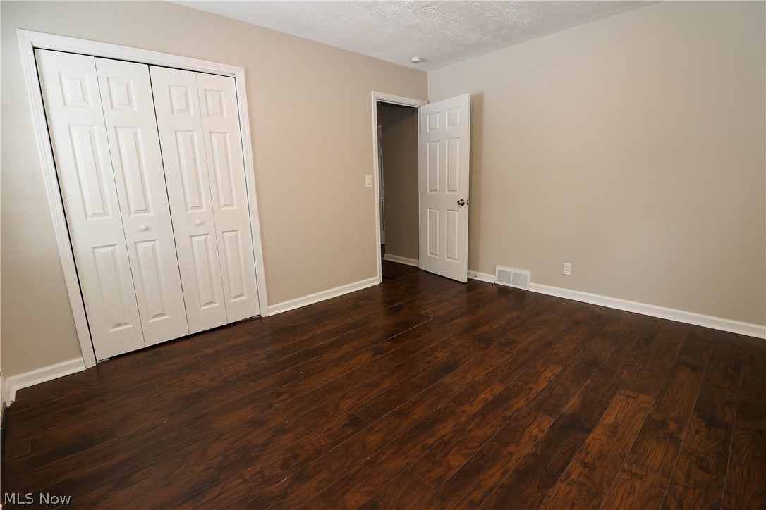 4014 Stonehaven Road Cleveland, OH 44121 - Photo 21 of 35