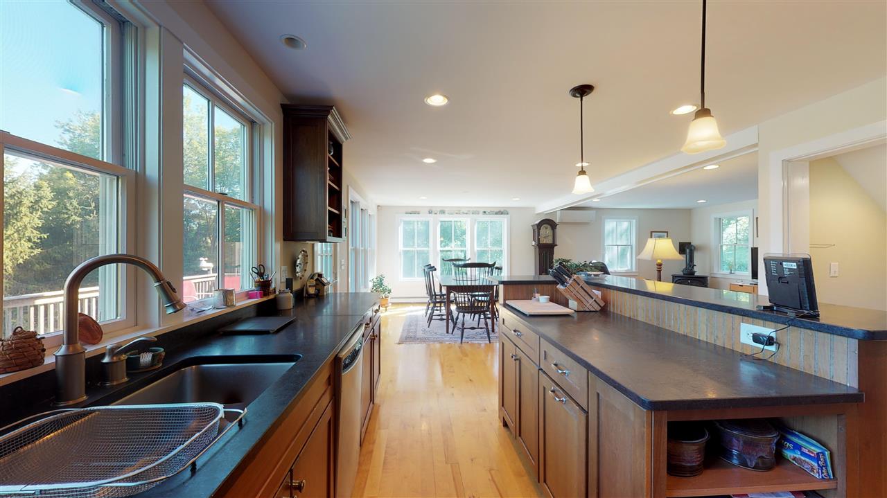 292 Lincoln Hill Road Huntington, VT 05462 - Photo 3 of 27 Gallery Image 3