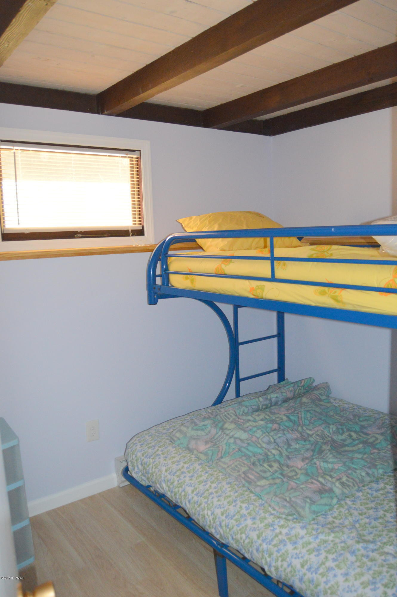 359 Oak Hill Road Hawley, PA 18428 - Photo 9 of 22 DSC_0325