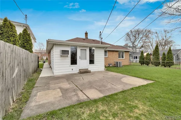$369,000 | 196 Hartford Avenue, Tonawanda, NY 14223