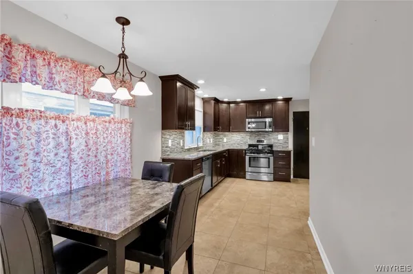 $369,000 | 196 Hartford Avenue, Tonawanda, NY 14223