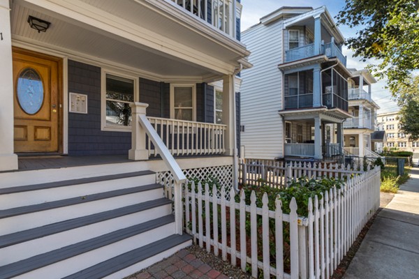 71 Euston Road, Unit 1 Boston, MA 02135 - Photo 5 of 26 Gallery Image 5