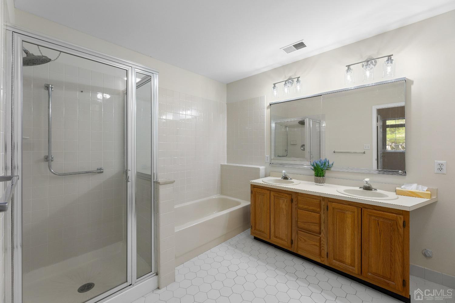 67 H Winthrop Road Monroe Township, NJ 08831 - Photo 33 of 53 Gallery Image 33