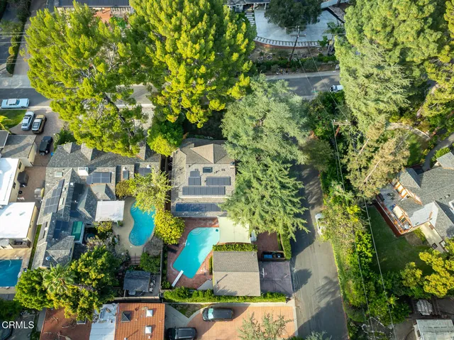 $3,295,000 | 2042 Los Amigos Street, La Canada Flintridge, CA 91011