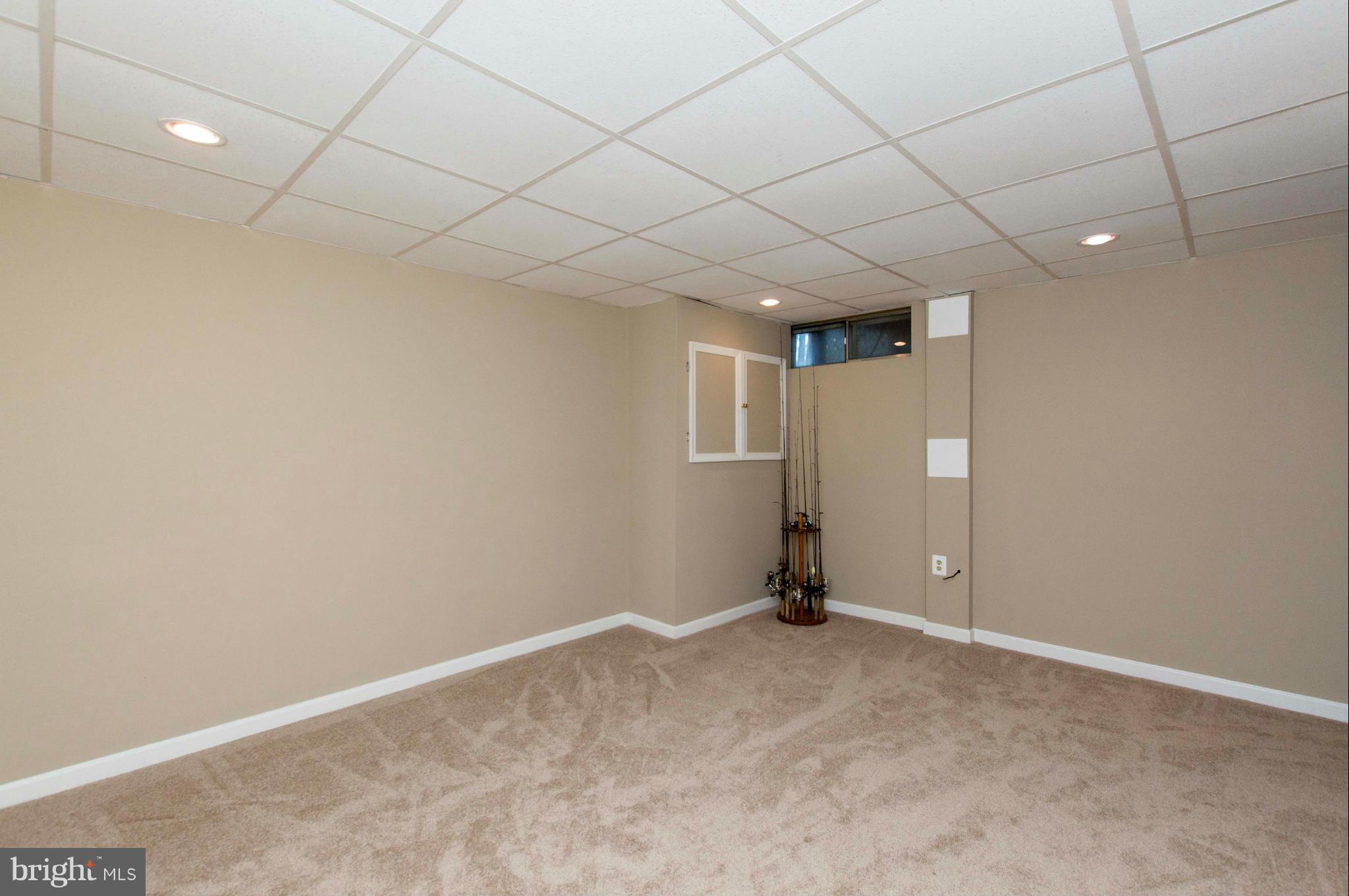 644 Kingston Road Baltimore, MD 21220 - Photo 21 of 30 Family Room
