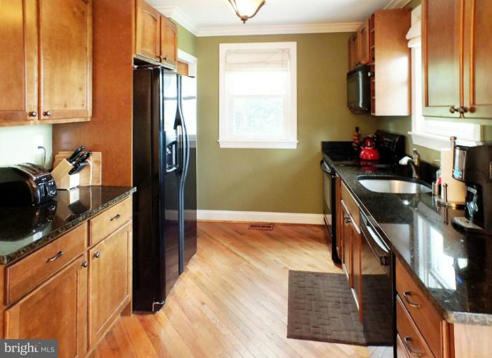 2426 Hampstead Mexico Road Westminster, MD 21157 - Photo 17 of 23 Kitchen, View 1