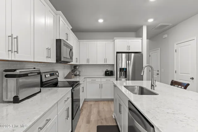 $339,900 | 1519 Judith Drive Southeast, Bolivia, NC 28422