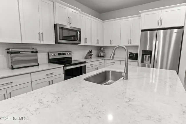 $339,900 | 1519 Judith Drive Southeast, Bolivia, NC 28422