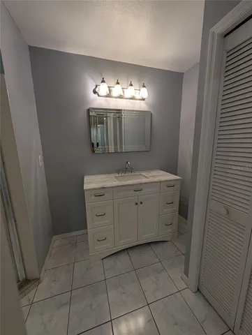 $2,300 | 196 Hunter Court, Palm Harbor, FL 34684