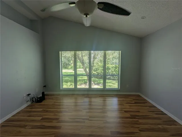 $2,300 | 196 Hunter Court, Palm Harbor, FL 34684