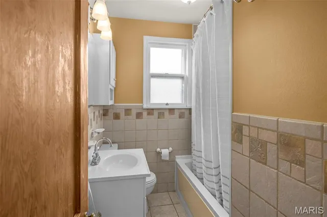 $200,000 | 315 Richarz Drive, Fenton, MO 63026