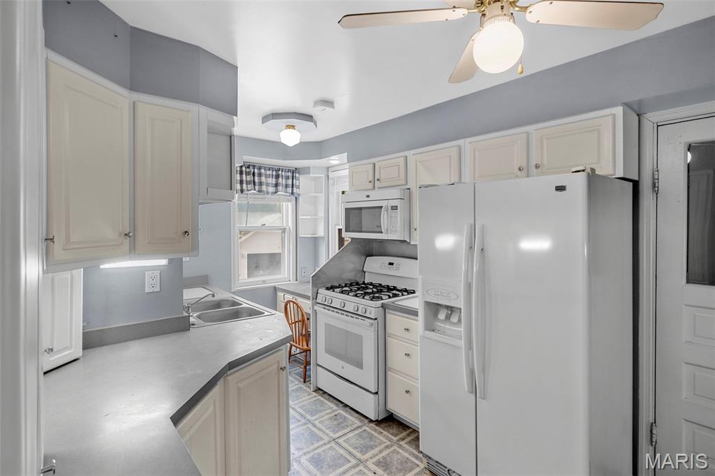 315 Richarz Drive Fenton, MO 63026 - Photo 7 of 26