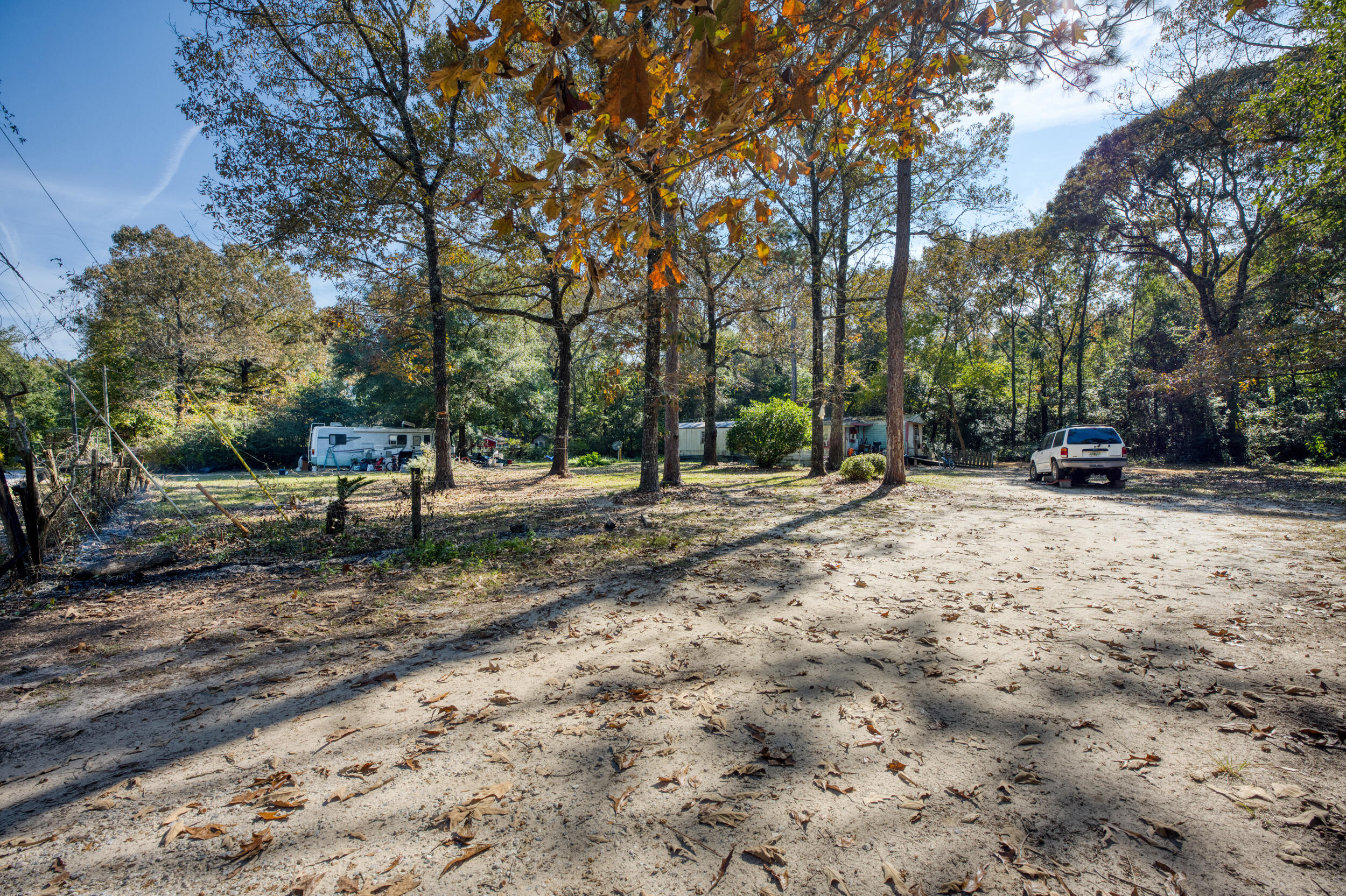 281 Pipers Landing Road DeFuniak Springs, FL 32433 - Photo 22 of 22 a view of outdoor space with trees