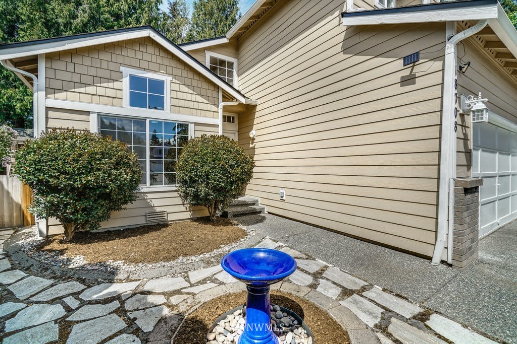 18708 2nd Place West Bothell, WA 98012 - Photo 3 of 39