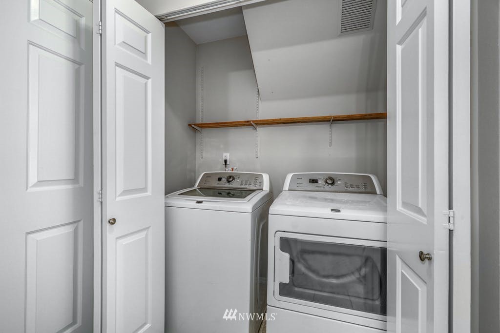 18708 2nd Place West Bothell, WA 98012 - Photo 22 of 39