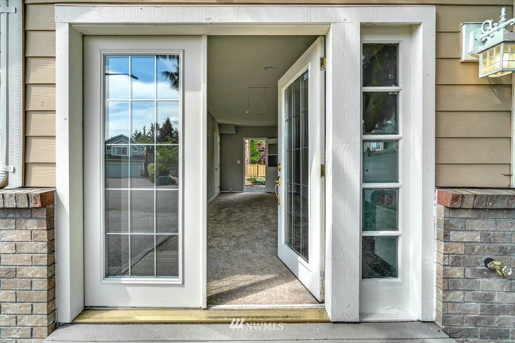18708 2nd Place West Bothell, WA 98012 - Photo 24 of 39