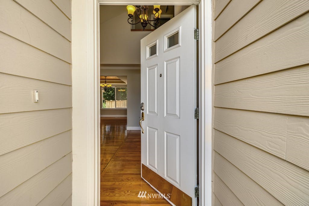 18708 2nd Place West Bothell, WA 98012 - Photo 4 of 39