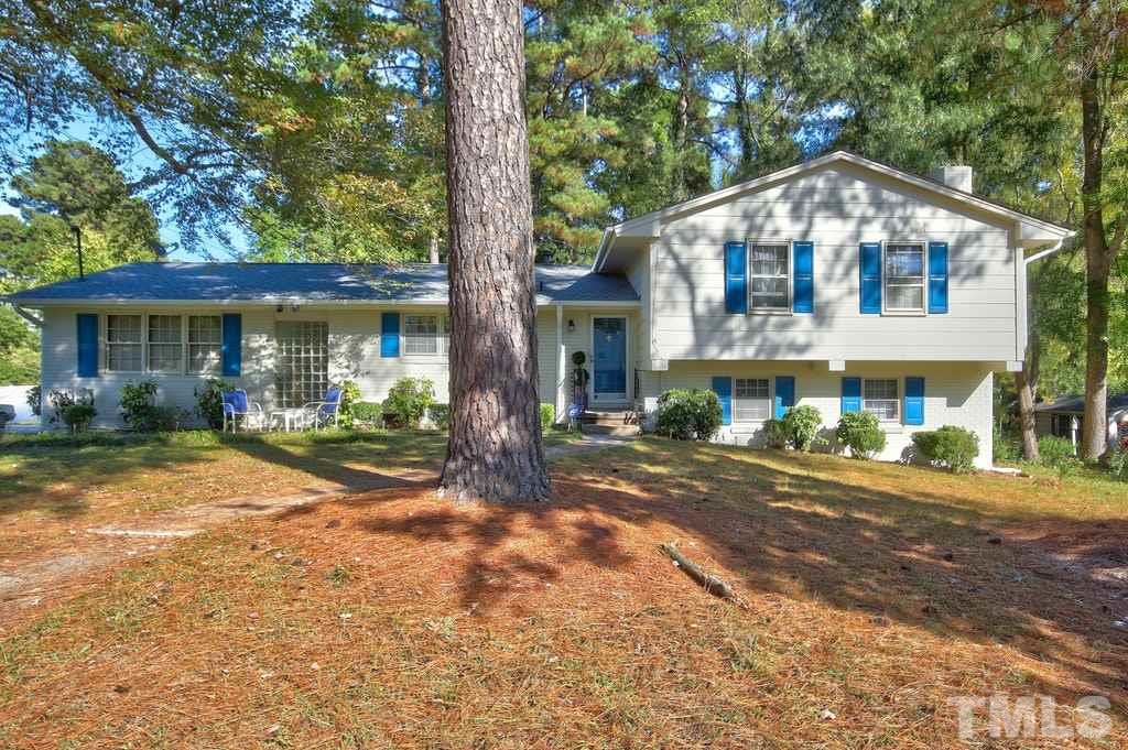 2908 New Hope Church Road Raleigh, NC 27604 - Photo 2 of 24 a front view of a house with garden