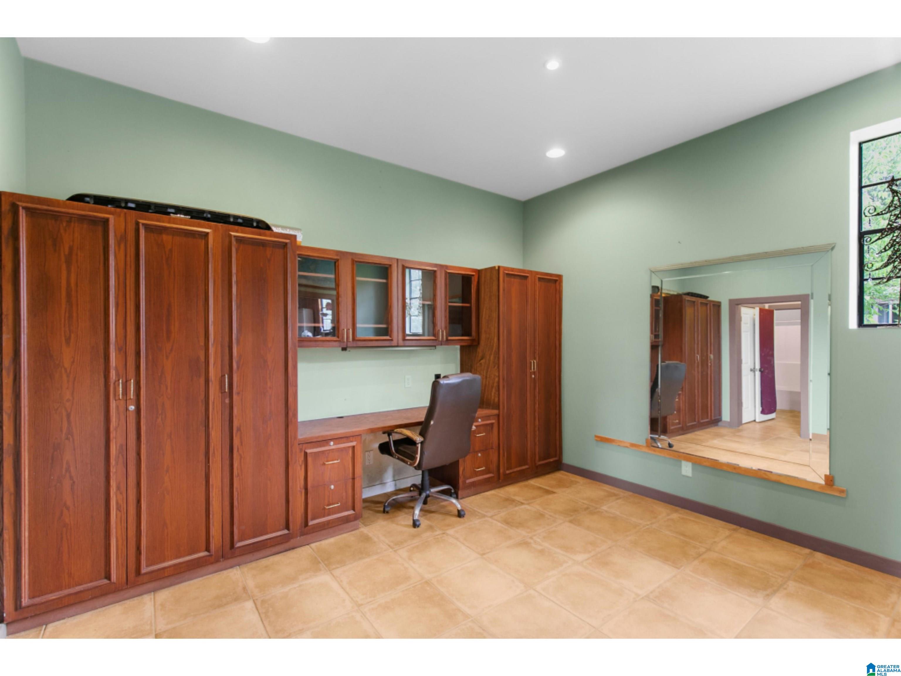 4113 South Shades Crest Road Birmingham, AL 35244 - Photo 41 of 49