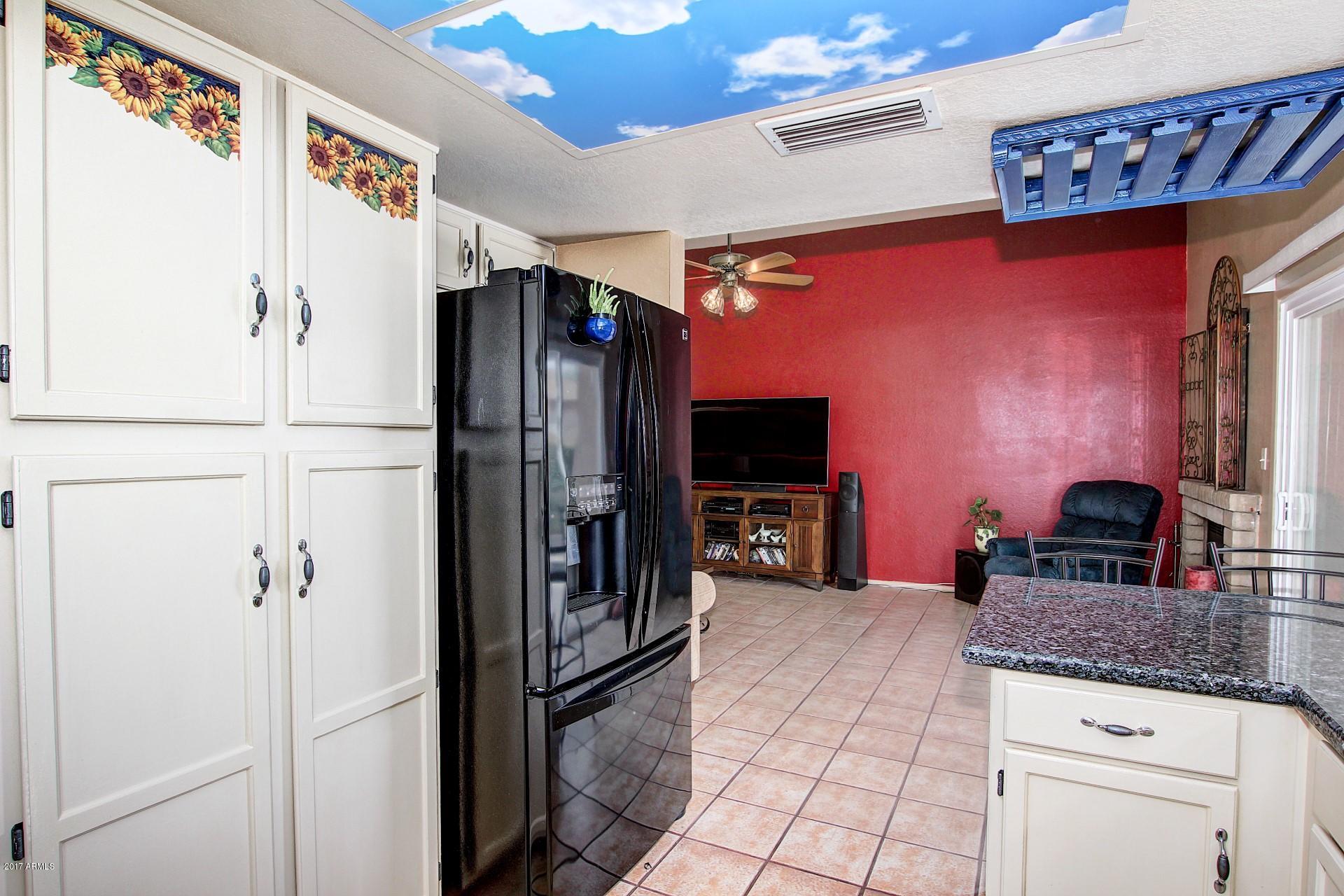 924 East Grandview Road Phoenix, AZ 85022 - Photo 10 of 48 Grandview (16)